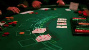 Antarmuka Speed Baccarat bro 138 menampilkan kartu, taruhan, dan hasil dengan desain yang bersih dan responsif
